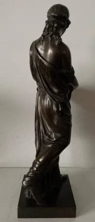 BRONZEFIGUR