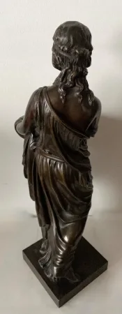 BRONZEFIGUR