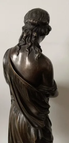 Femme Drapée à  L Antique , Sculpture En Bronze