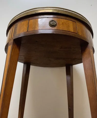 LOUIS XVI STIJL BOUILLOTTE TAFEL