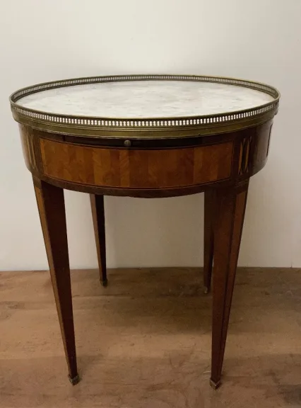 BOUILLOTTE-TISCH IM LOUIS XVI-STIL