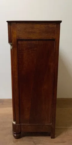 MINIATUR-BÜCHERREGAL