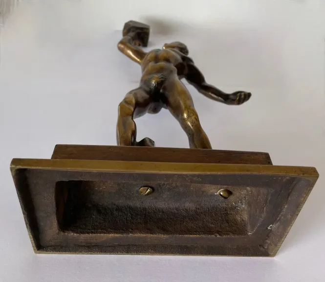 BRONZE STATUETTE