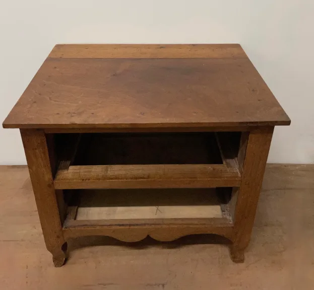 Petite commode d enfant en noyer