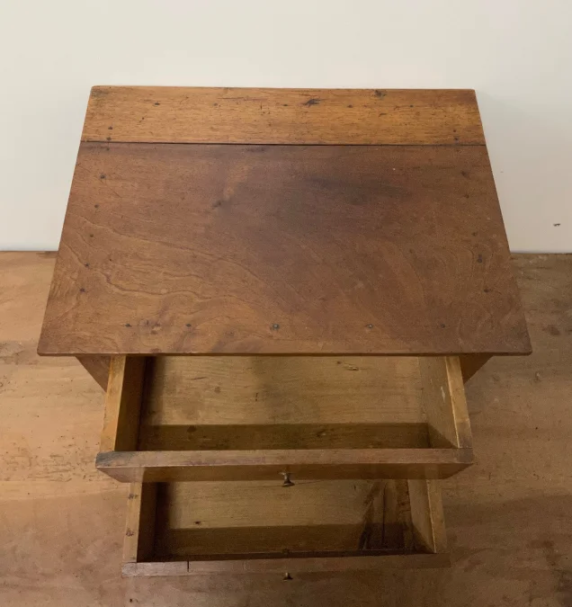 Petite commode d enfant en noyer