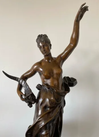 Nymphe à La Corne D Abondance , Bronze Signé Jean Gautherin