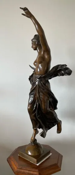 Nymphe à La Corne D Abondance , Bronze Signé Jean Gautherin