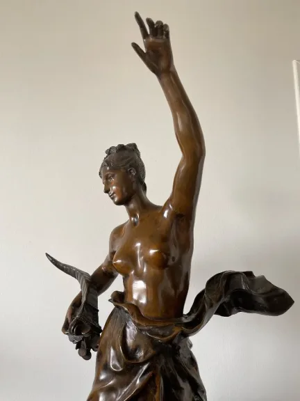 Nymphe à La Corne D Abondance , Bronze Signé Jean Gautherin