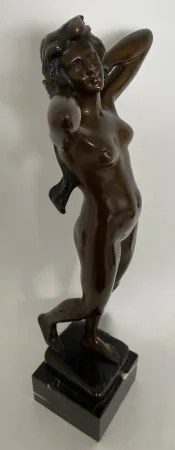 BRONZESTATUETTE