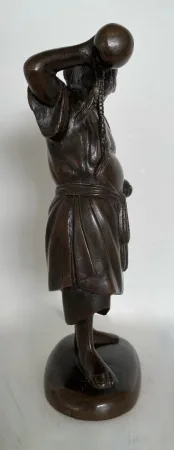 BRONZESTATUETTE