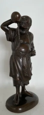 BRONZESTATUETTE