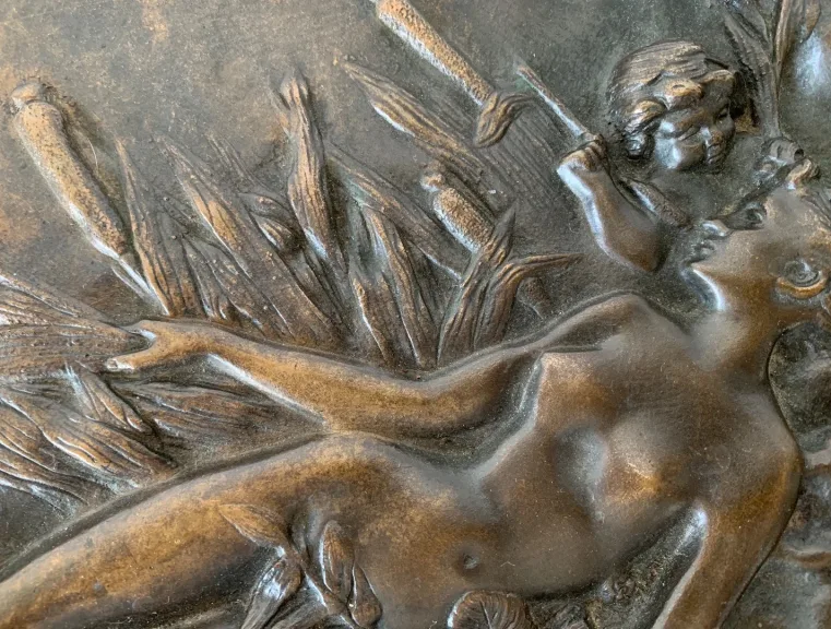 Naïade Et Putto , Bas Relief En Bronze