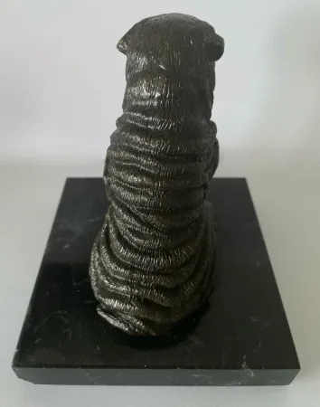 Sujet En Bronze Représentant Un Sharpei