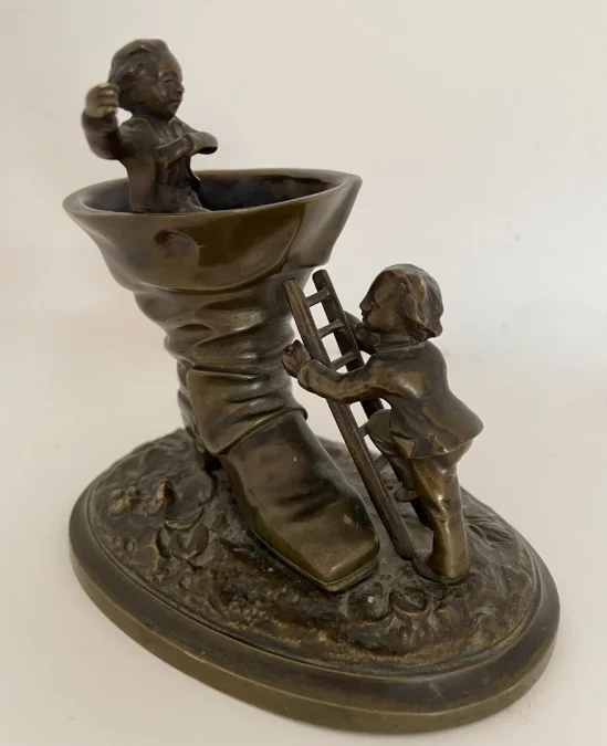 Botte De Sept Lieu , Sujet En Bronze