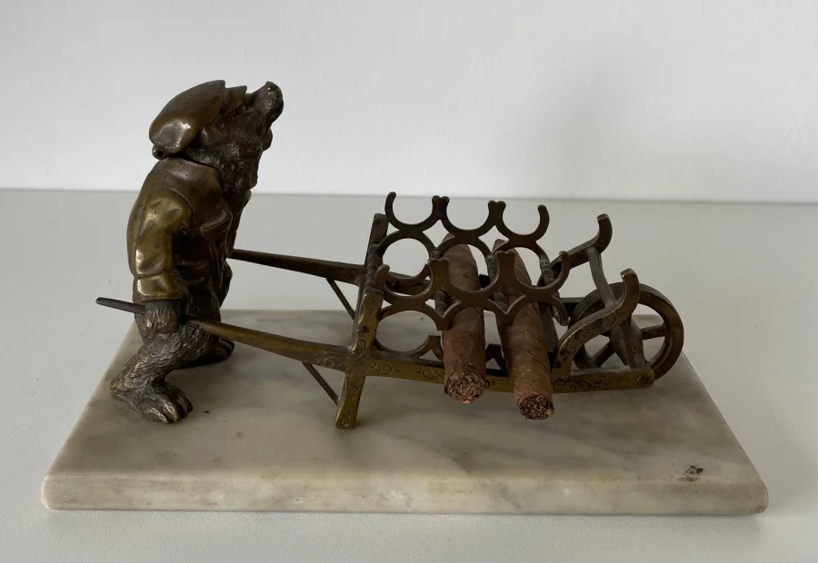 ZIGARRENSTÄNDER AUS BRONZE