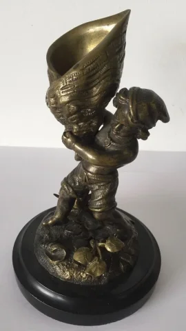 FIGURA DE BRONCE