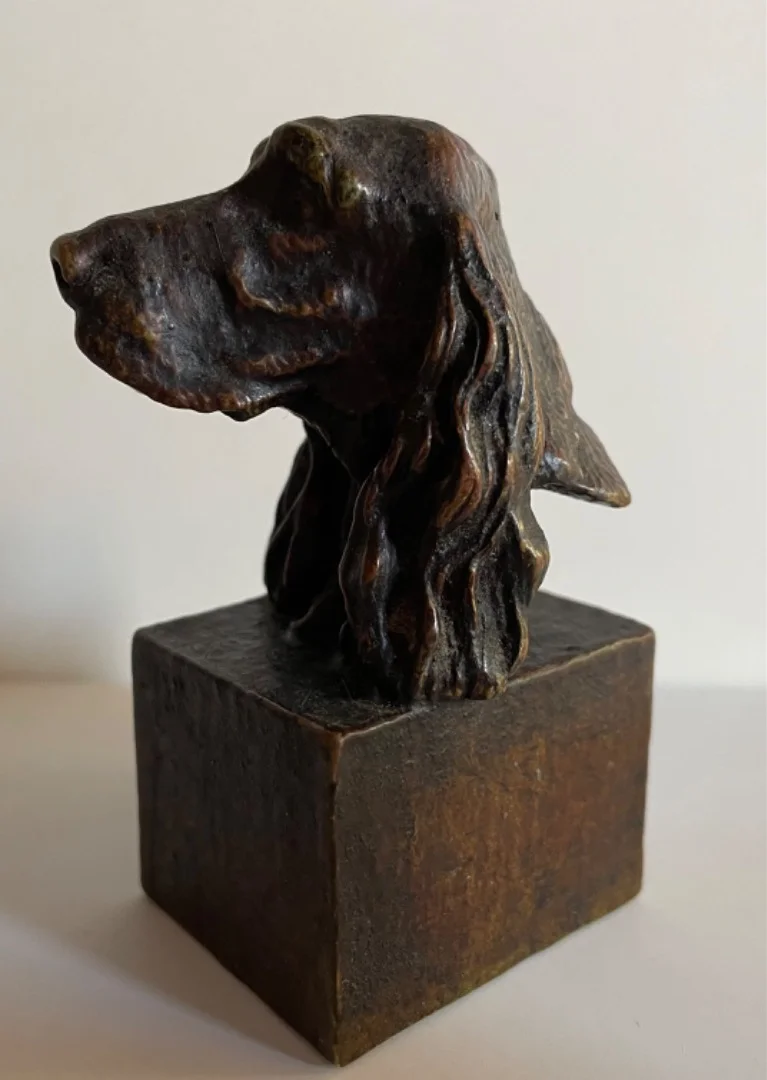 Petit Sujet En Bronze Représentant Une Tête De Chien