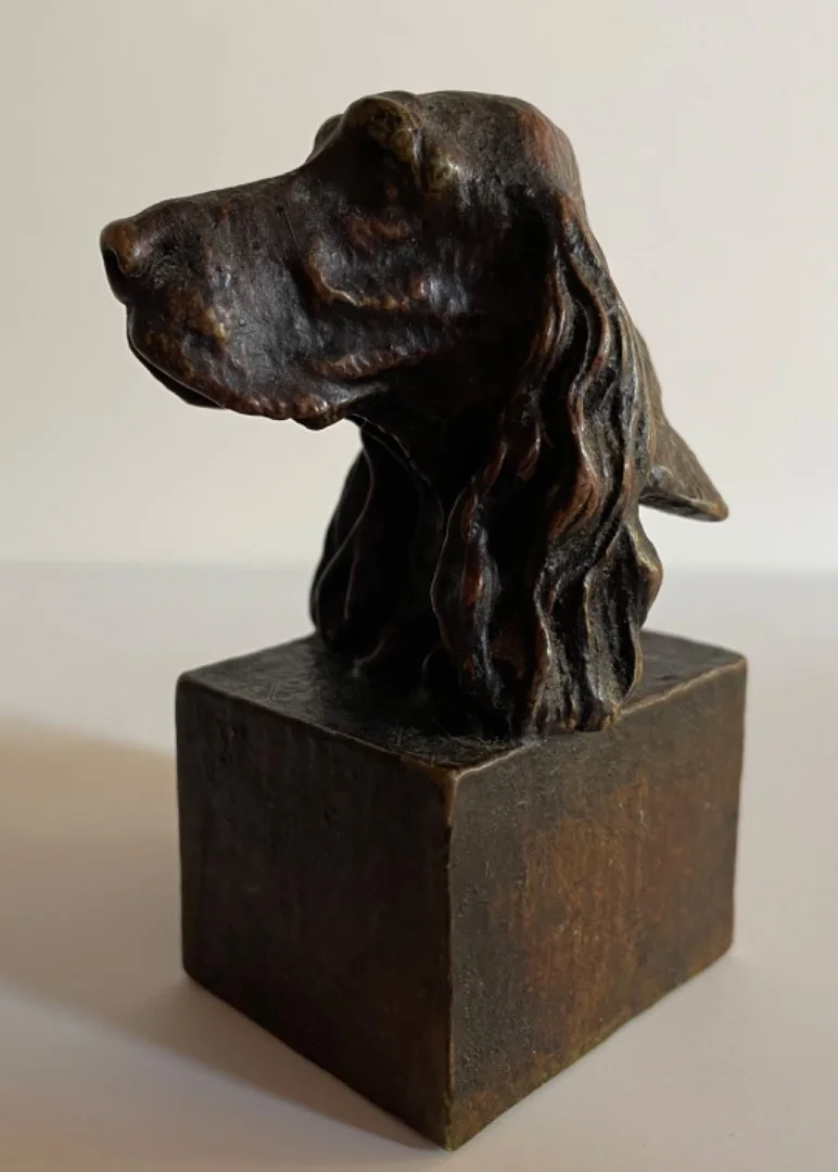 Petit Sujet En Bronze Représentant Une Tête De Chien