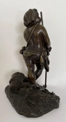 Sujet En Bronze Représentant Un amour Faucheur