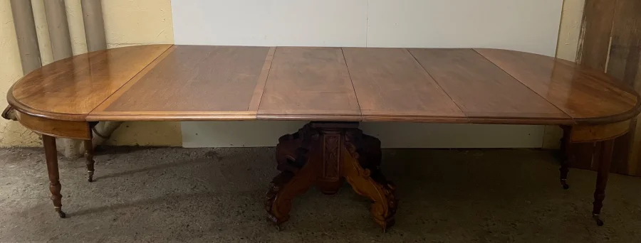 Table Guéridon à Bandeau En Noyer