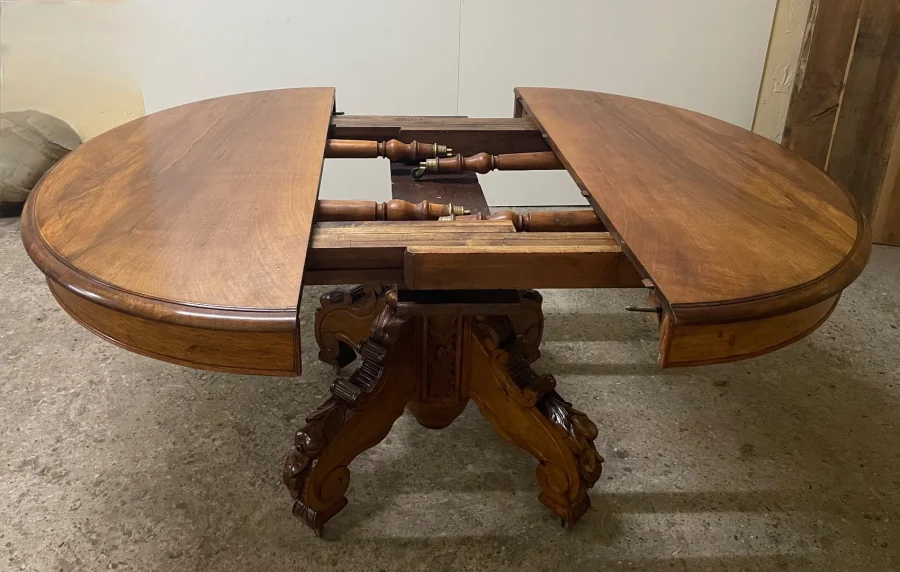 Table Guéridon à Bandeau En Noyer
