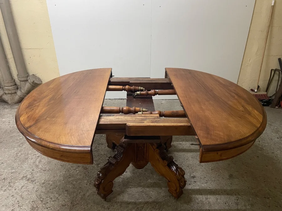 Table Guéridon à Bandeau En Noyer