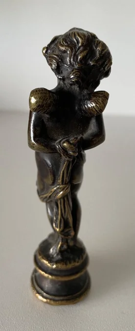 Cachet en bronze représentant Un Angelot