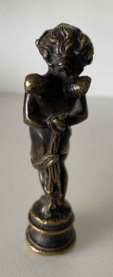 Cachet en bronze représentant Un Angelot