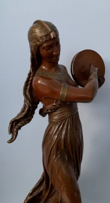 La Danseuse Au Tambourin , Bronze Signé Bourgeois -