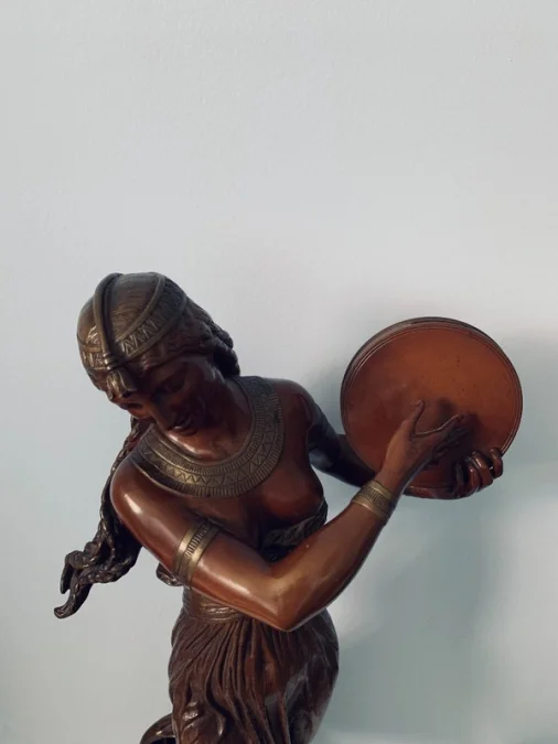 La Danseuse Au Tambourin , Bronze Signé Bourgeois -