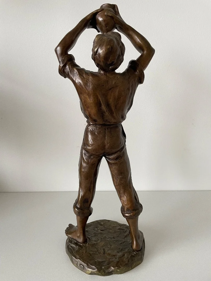 BRONZESTATUETTE signiert BOFILL