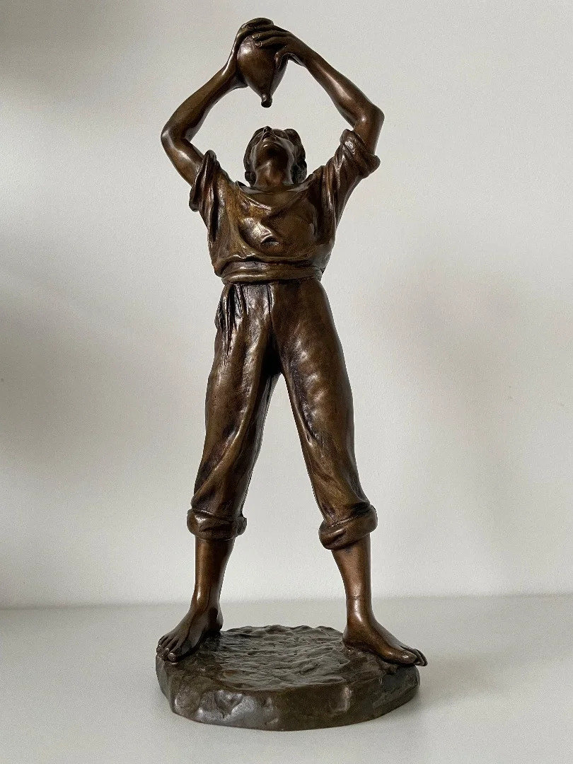 BRONZESTATUETTE signiert BOFILL