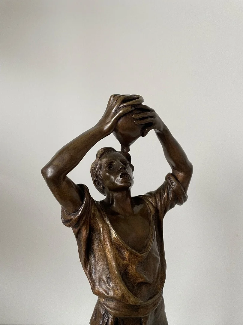 BRONZESTATUETTE signiert BOFILL