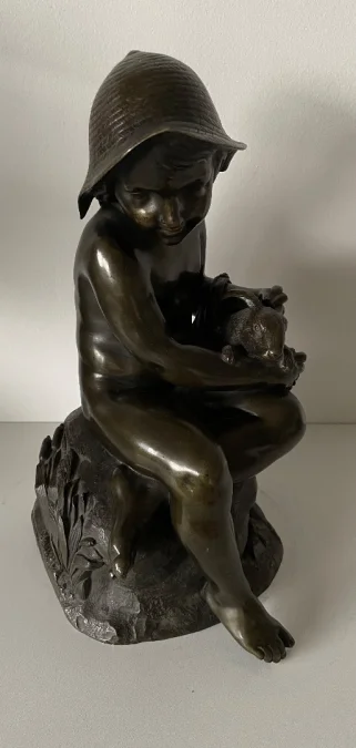 L Enfant Et Le Lapin , Sculpture En Bronze.