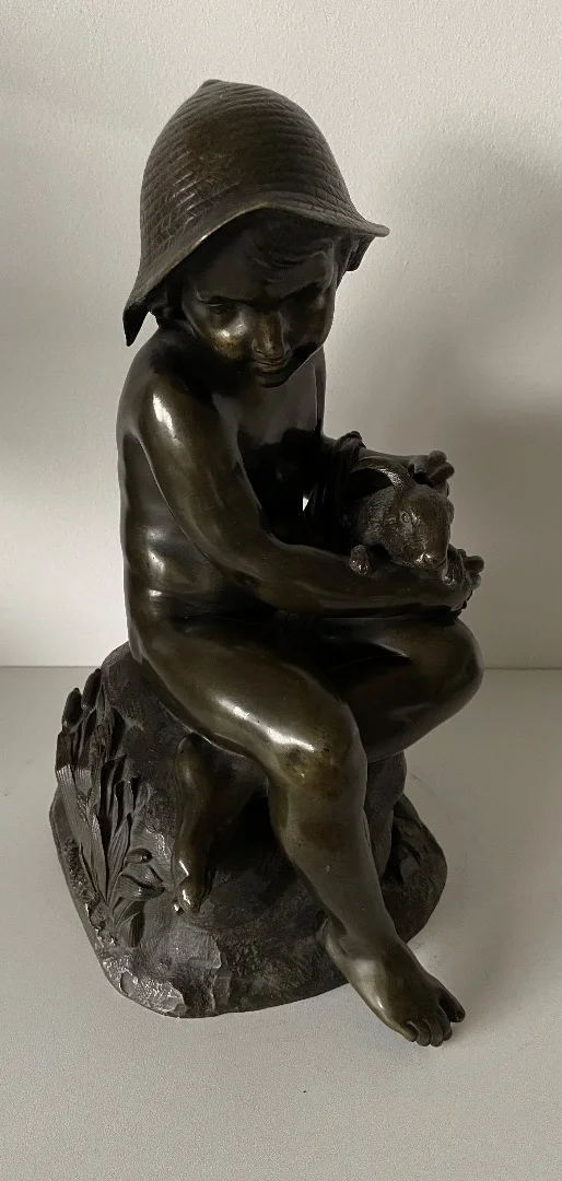 L Enfant Et Le Lapin , Sculpture En Bronze.