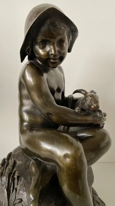 L Enfant Et Le Lapin , Sculpture En Bronze.