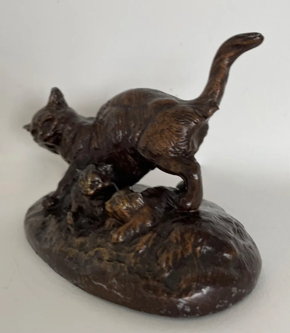SPELTER GROUP が T. HINGRE と契約