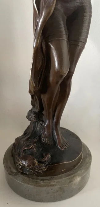 La Jeune Femme Et Le Crabe , Sculpture En Bronze