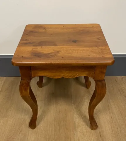 Petite Table  Basse D Appoint En Noyer