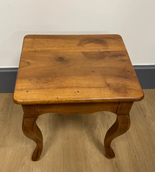 Petite Table  Basse D Appoint En Noyer