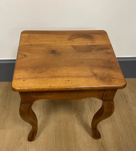 Petite Table  Basse D Appoint En Noyer
