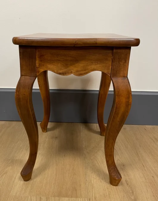 Petite Table  Basse D Appoint En Noyer