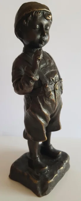 BRONZE FIGUURE