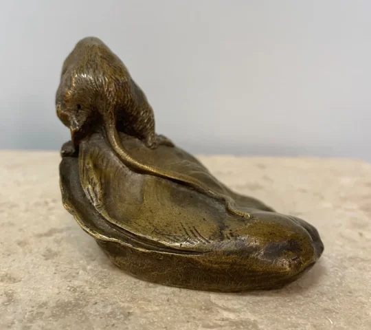 La Souris Et L Huitre , Sujet En Bronze