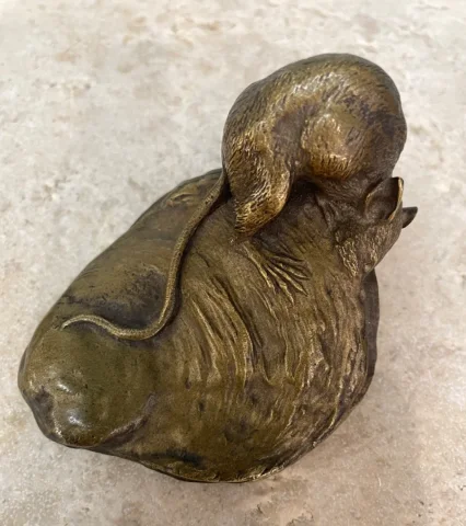 La Souris Et L Huitre , Sujet En Bronze