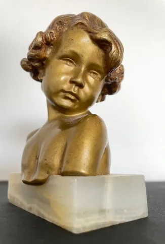 Sujet En Bronze Représentant Un Buste D Enfant