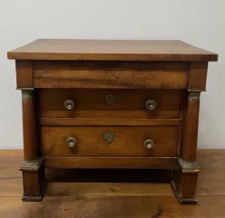 Commode De Maitrise En Noyer De Style Empire -