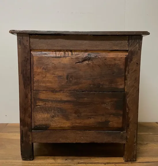 Petit Meuble Dit De Communauté En Noyer