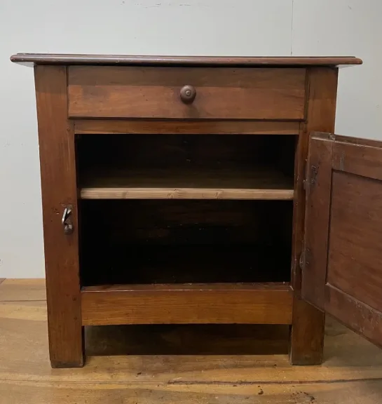 Petit Meuble Dit De Communauté En Noyer