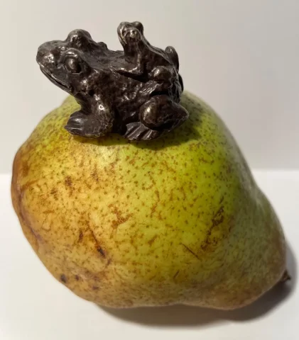 Sujet En Bronze la Grenouille et le crapaud